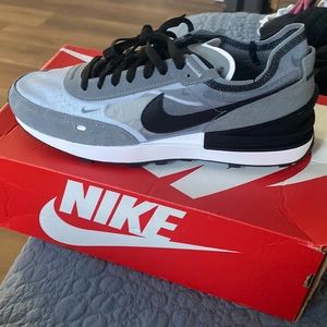 BrandNew•••Nike Waffle One Grey/ Black White 9.5
